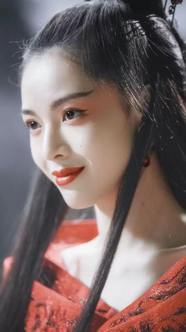 钟楚曦版聂小倩打破原有印象网友表示其英气太足不如王祖贤仙