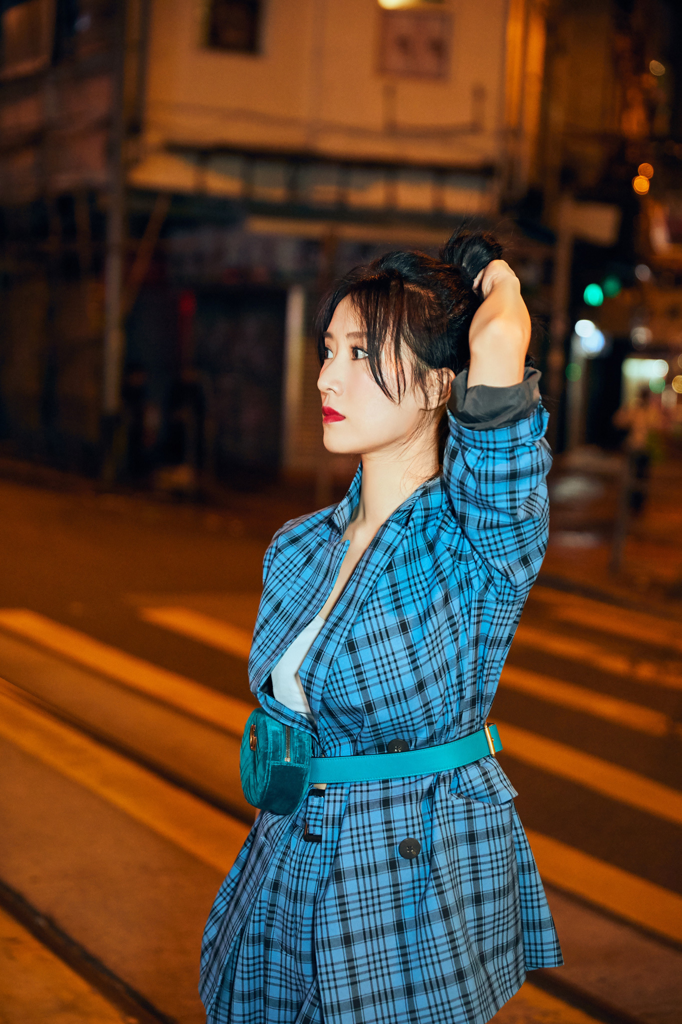 李念解锁时尚写真大片  水蓝色套装灵动迷人尽显独特魅力