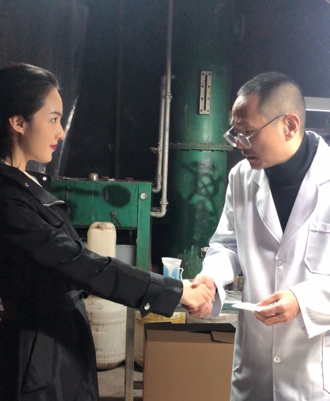 阳蕾隐藏身份杀青实力演绎卧底警察