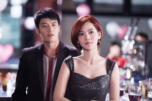 重心更多的放在了音乐的道路上,经常为许多电视剧演唱插曲和片尾曲