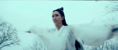 演员杨紫怒怼网友霸气外露