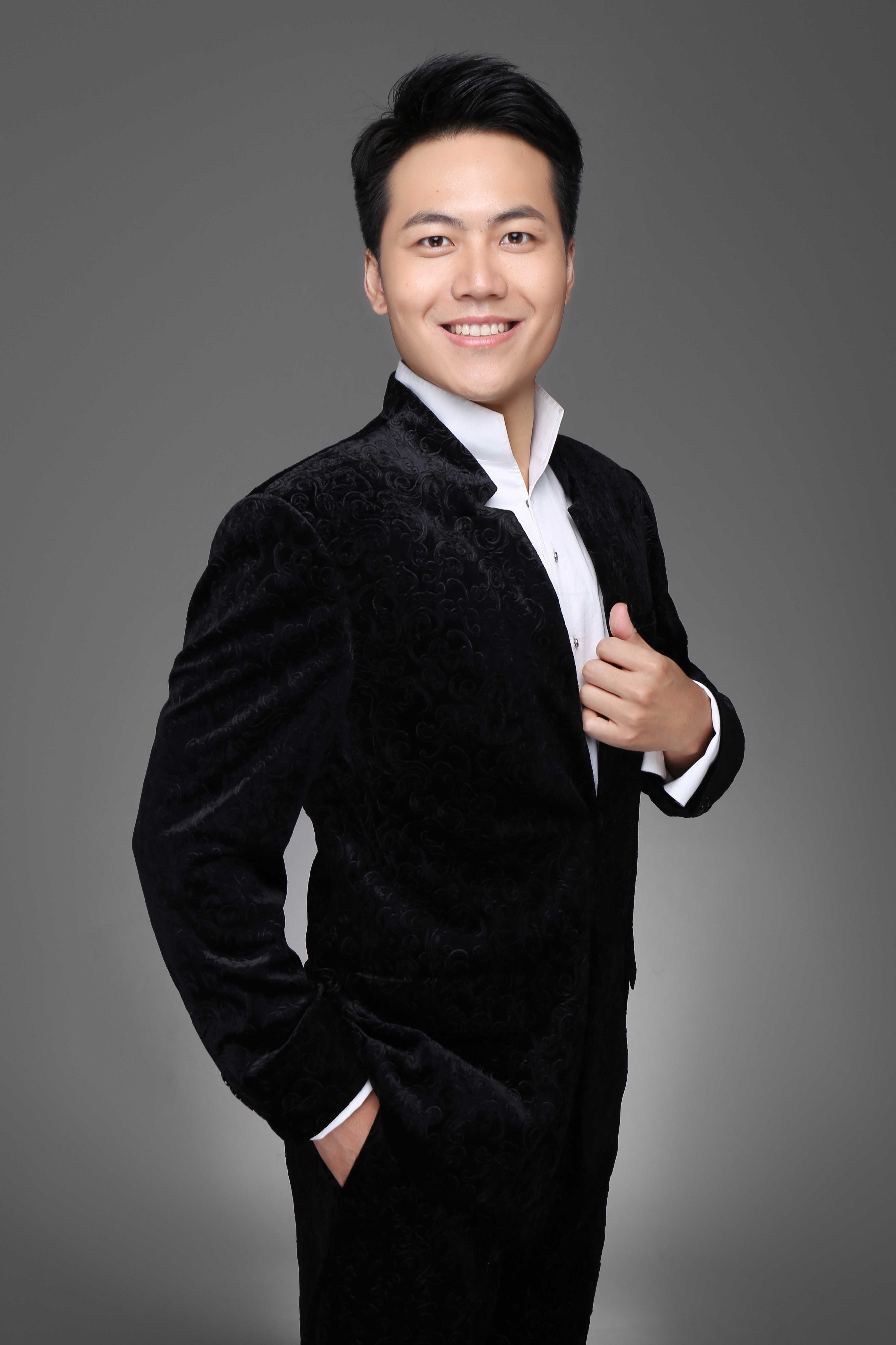 李玉刚版《昭君出塞》“汉王”获金钟奖 网友:实力让他们相遇 - 360娱乐,你开心就好