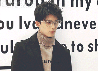 gif最近超火的斯文败类款眼镜男神有你的菜么