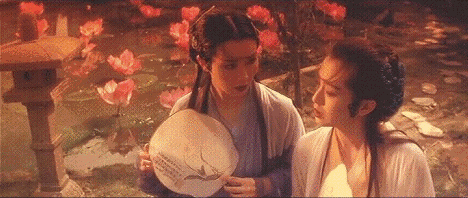 饰演的山阴公主在出场的时候,愣是被她演成走位风骚的"怡红院老鸨"