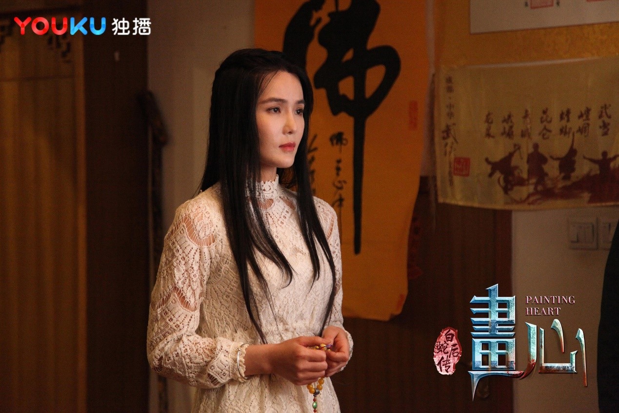 是由魏杰担任出品人,总制片人,导演,齐妙,孟屹担任制片人,齐妙,闫薇儿