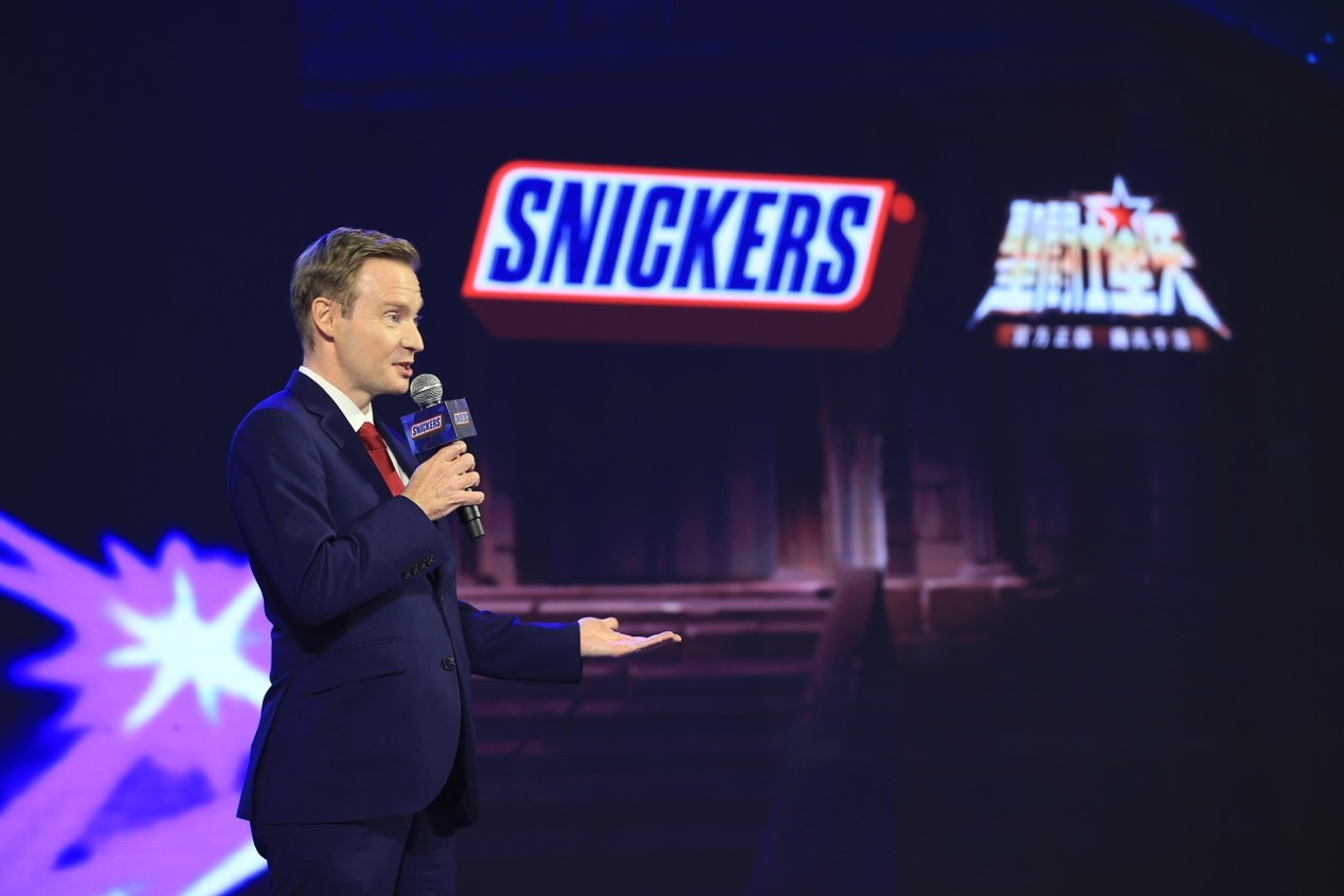 山田信夫惊喜现身士力架发布会圣斗士星矢主题曲回忆杀燃爆全场