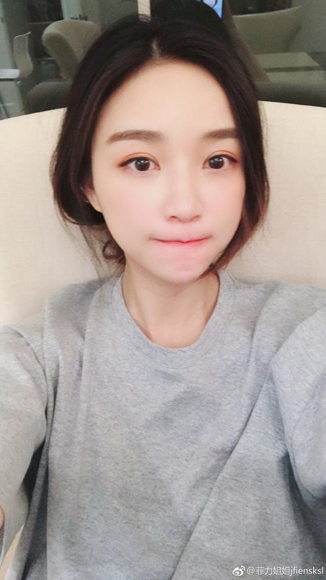 网红雪梨产后丢掉偶像包袱拍照都不p图了