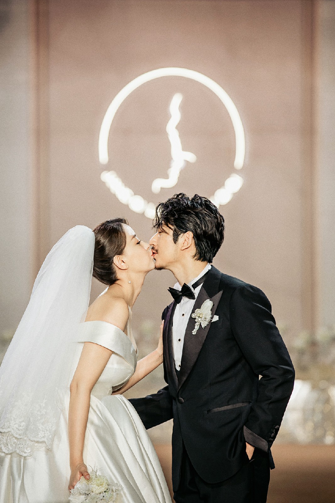 江奇霖周奇奇结婚 盛一伦担任伴郎《太子妃》成员再聚首