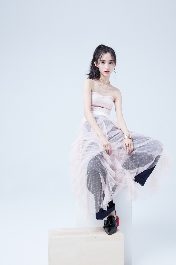 媚者无疆圆满收官卓煜茜完美演绎晚香