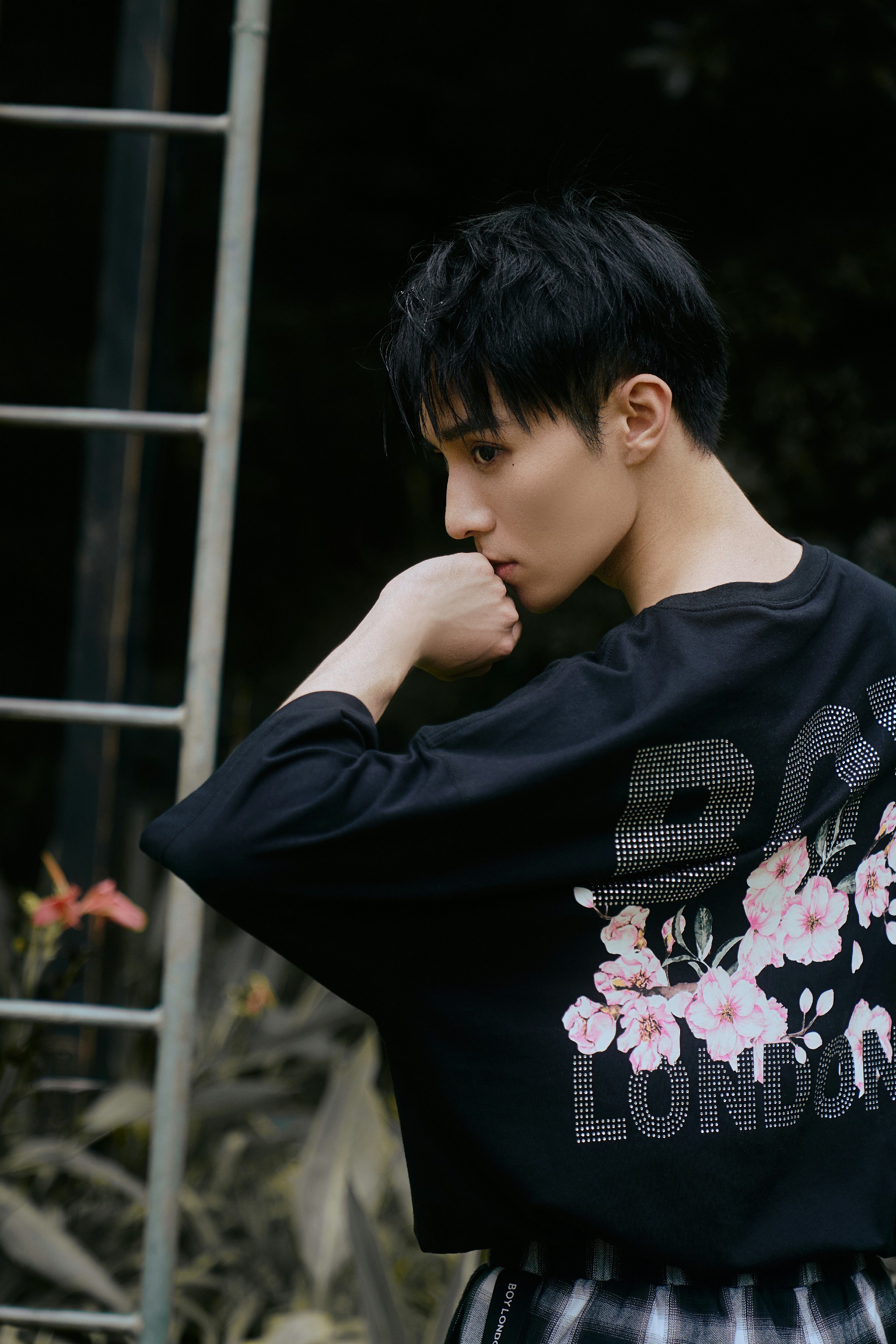 权沛伦最新时尚大片夏日里的清爽少年