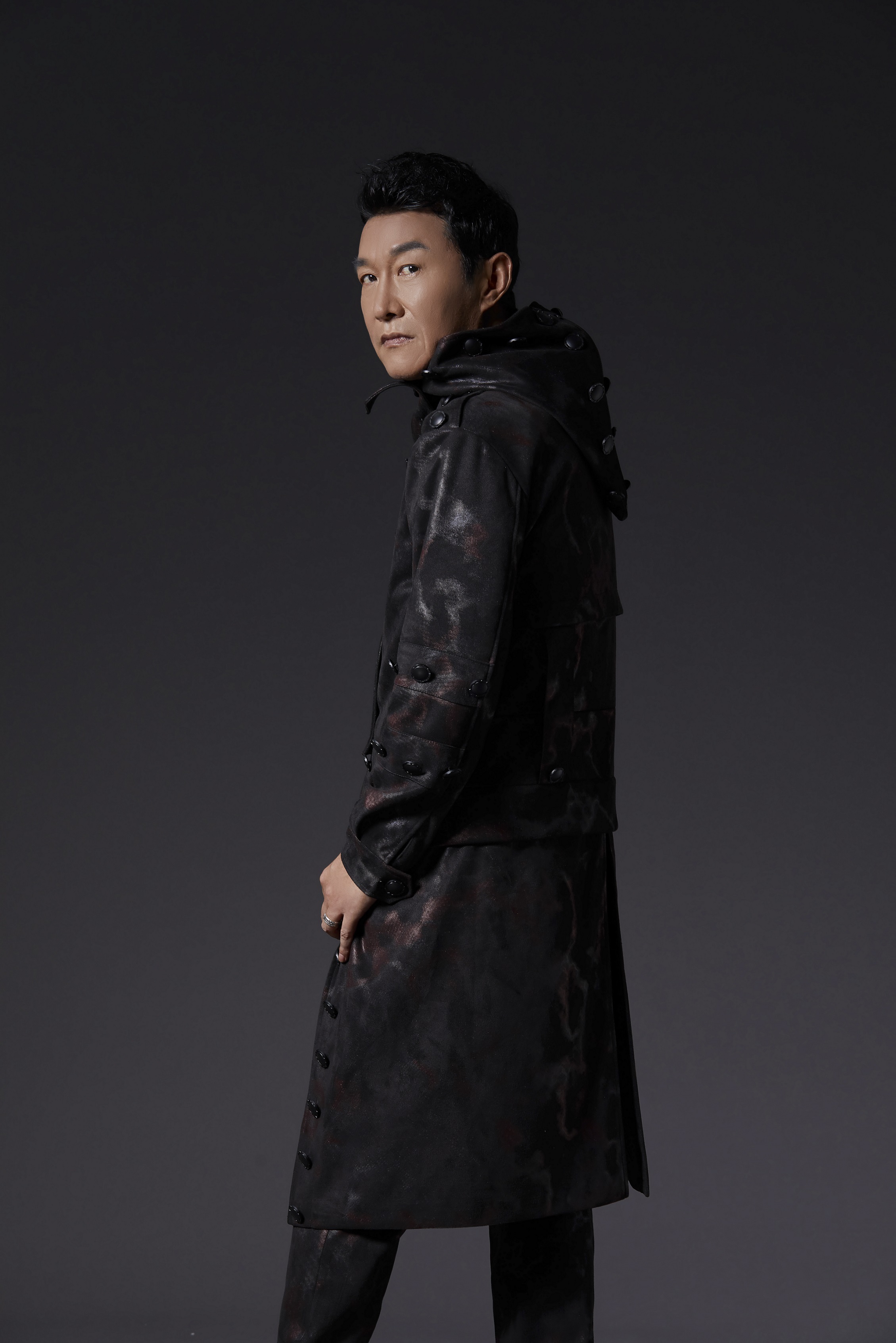 《非对称较量》定档920 赵燕国彰首次执导悬疑片引期待