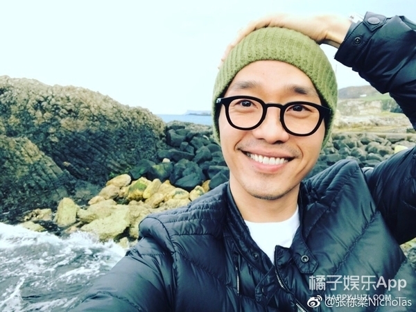 还记得微笑pasta里的何群吗他现在长这样