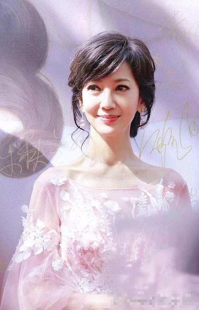 《杨门虎将》演员现状：杨令公客串乡村爱情，韩国女主成中国媳妇 - 360娱乐，你开心就好